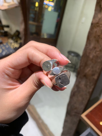 Signet Ring Shapes & What They Mean — A Guide from Viet Jewelers