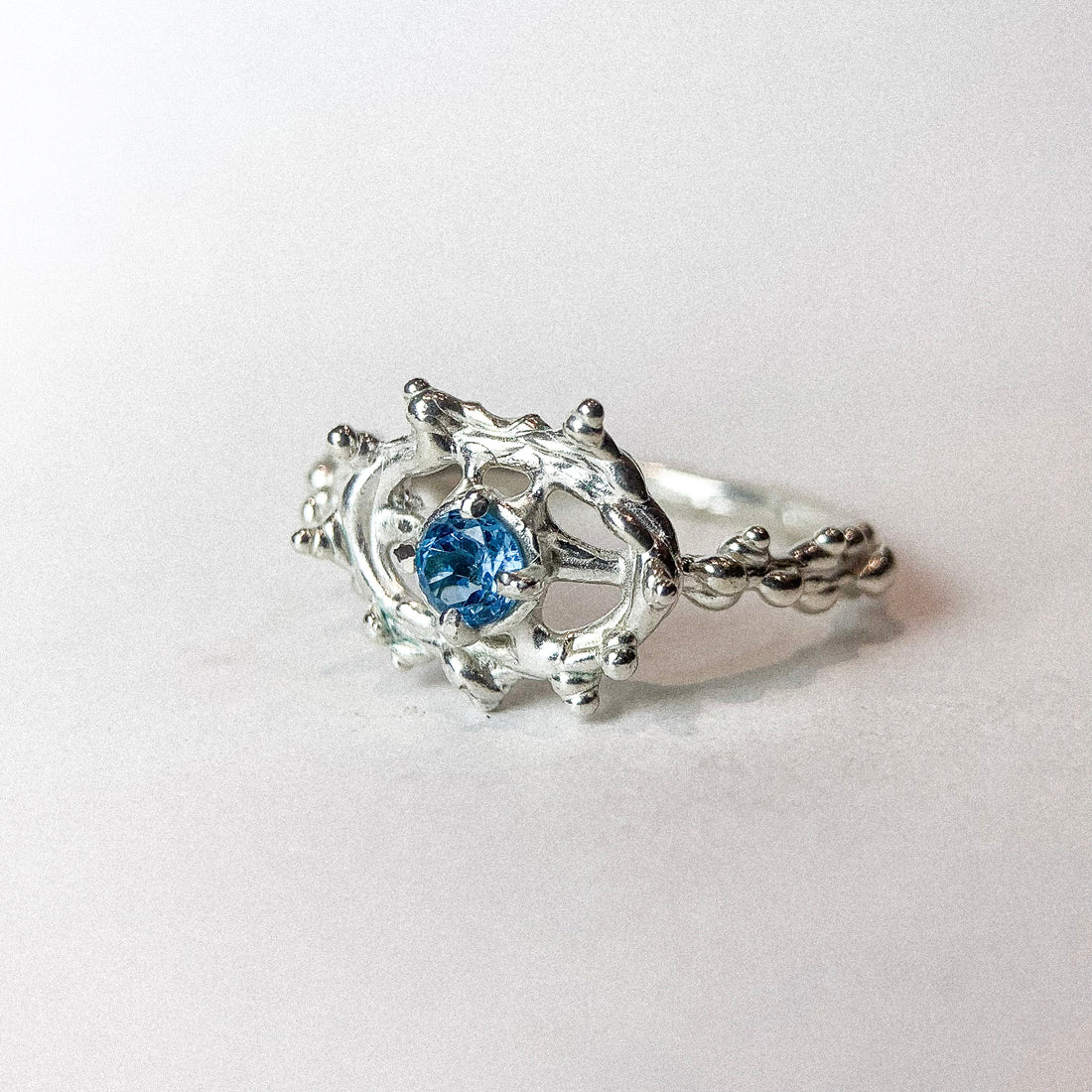 TOPAZ CORAL BLOOM SILVER RING