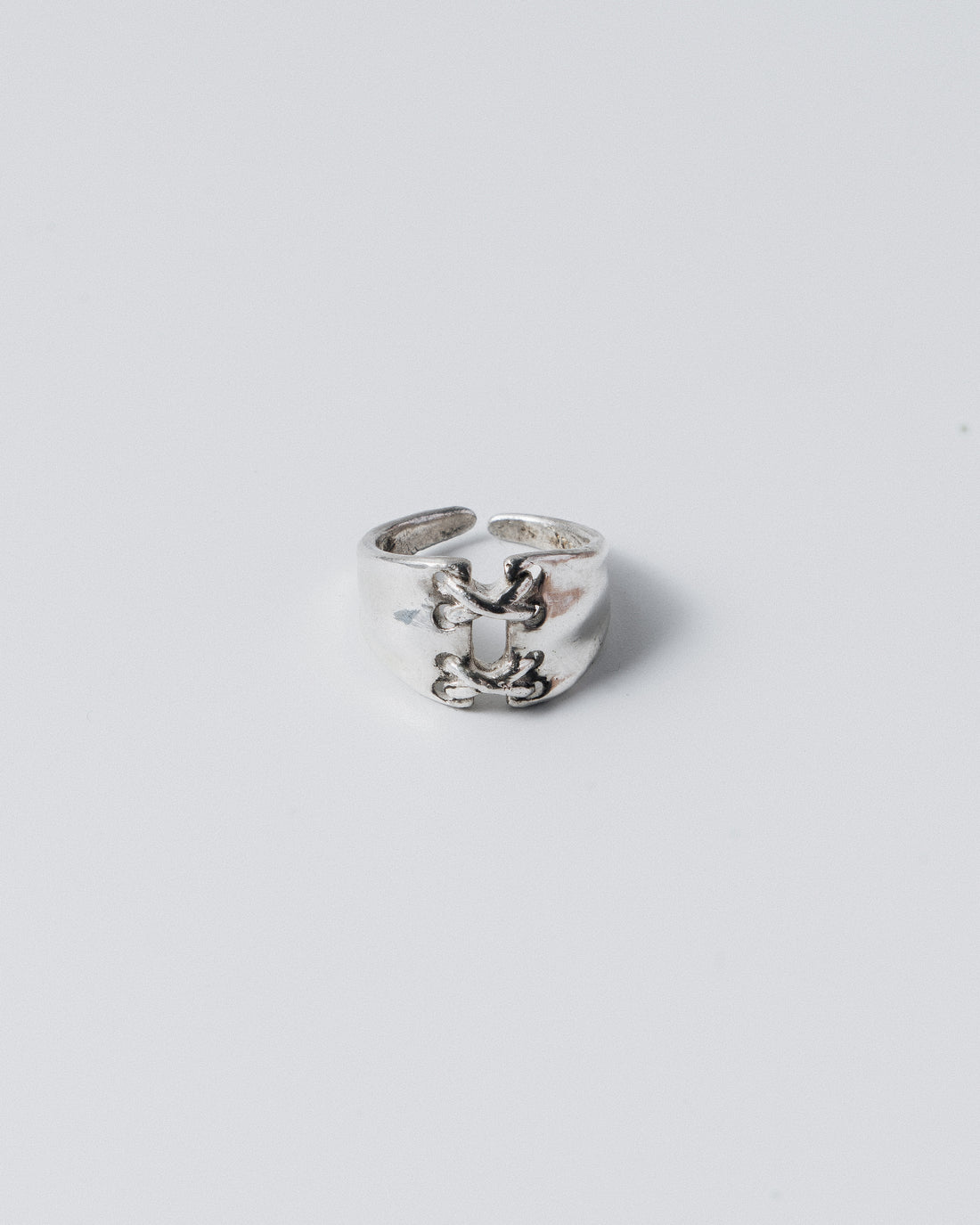 Silver ring: Corset