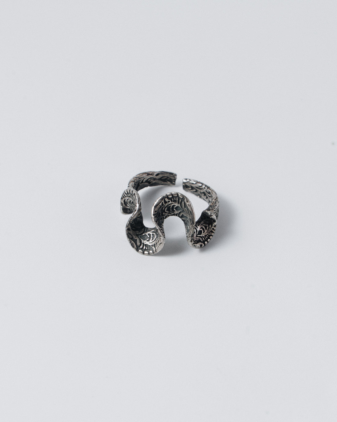 Silver ring: Serpent Twist