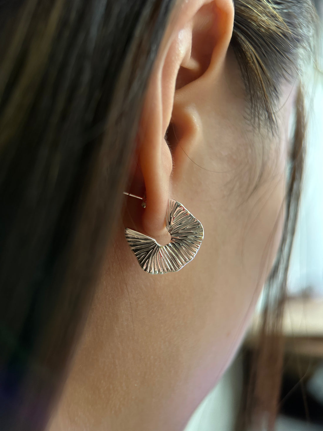 ES LOTUS LEAF