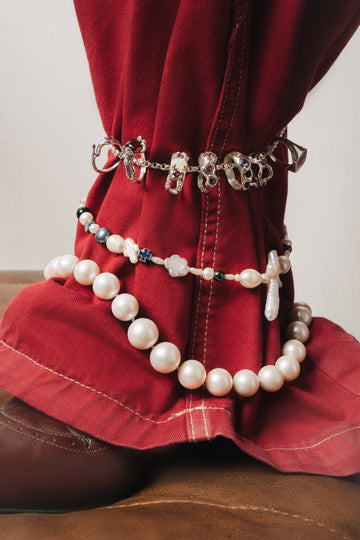 ハノイで素敵なジュエリーショップをお探しですか？ Viet Jewelers へようこそ！