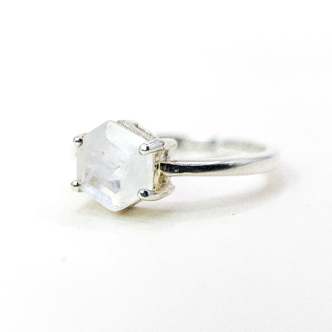 MOONSTONE SILVER RING