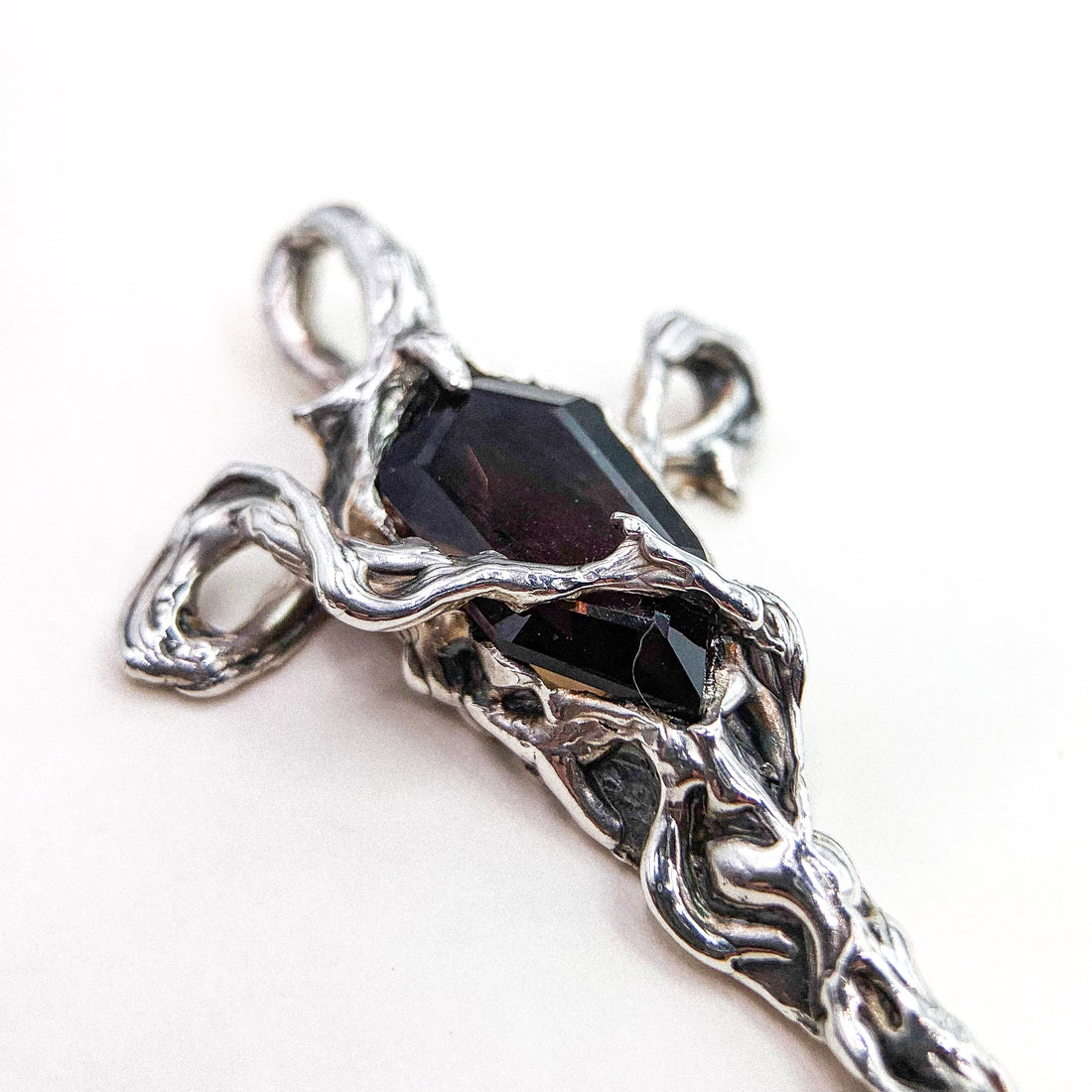 SMOKY QUARTZ CROSS SILVER PENDANT