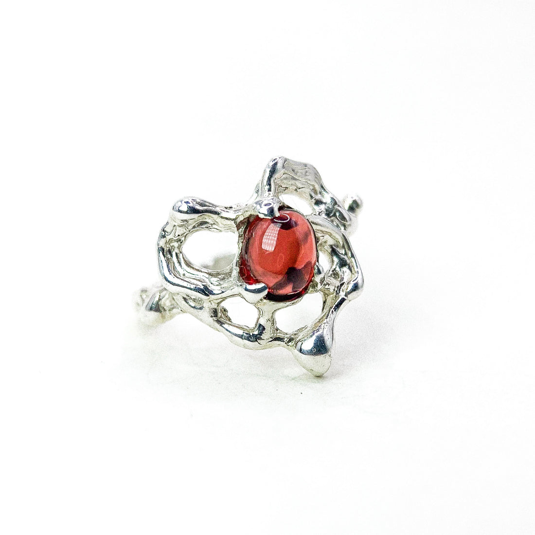 GARNET HEART SILVER RING