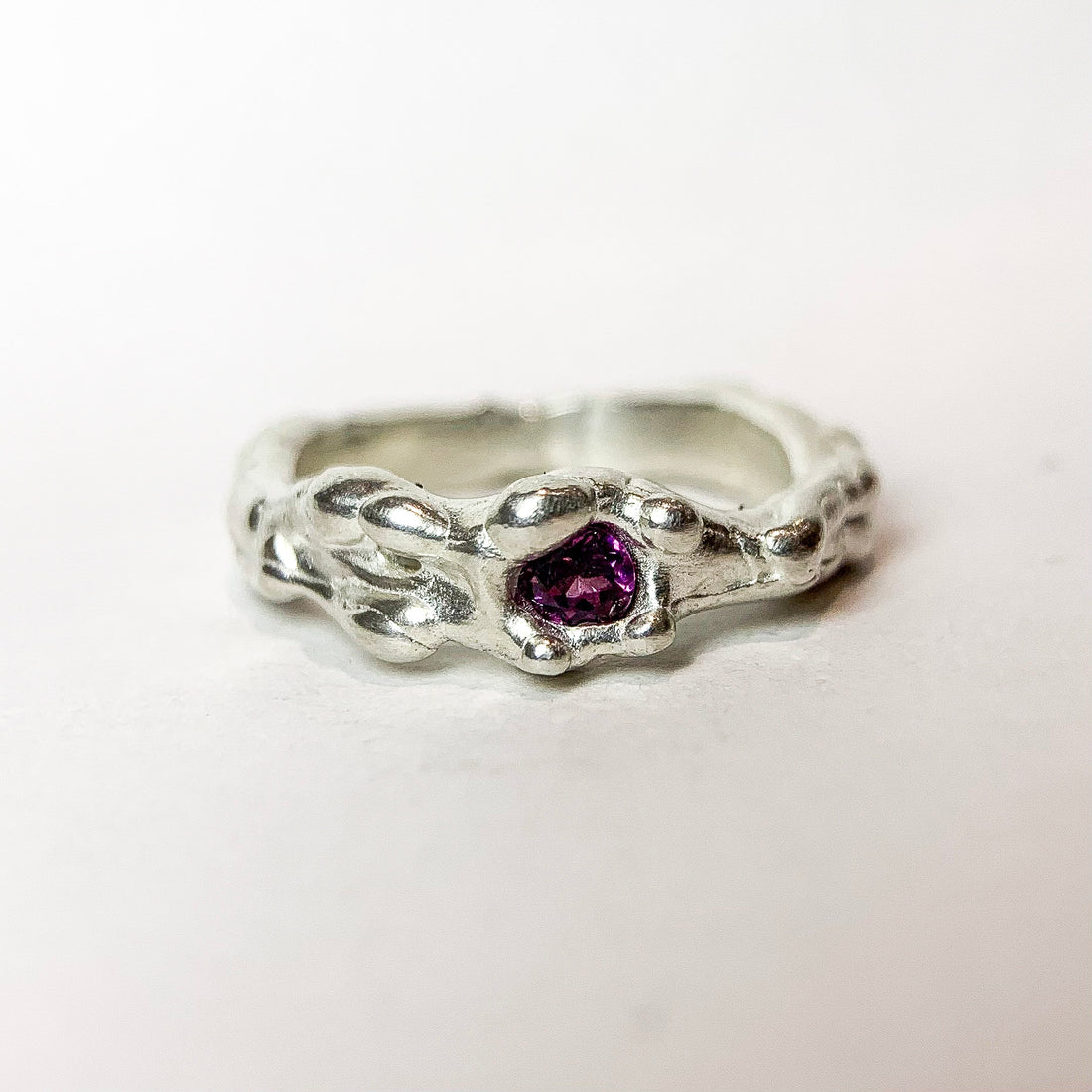 GARNET SILVER RING