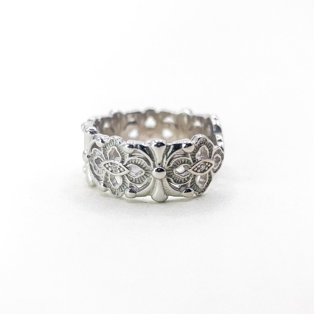 FLORAL PATTERN SILVER RING
