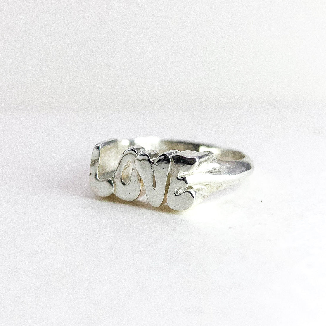 LOVE SILER RING