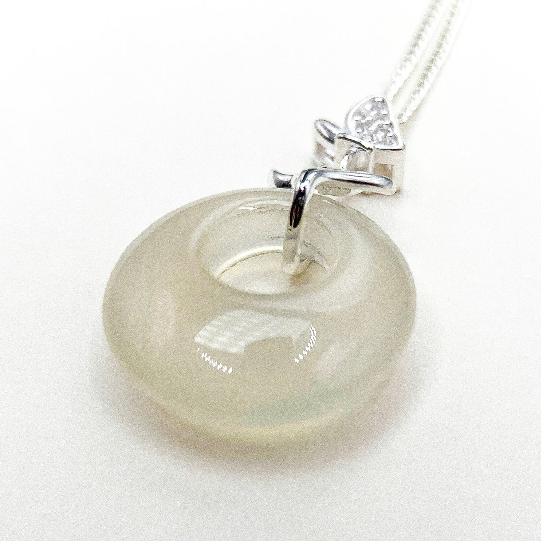 SMALL WHITE JADE YELLOW FLOWER SILVER PENDANT