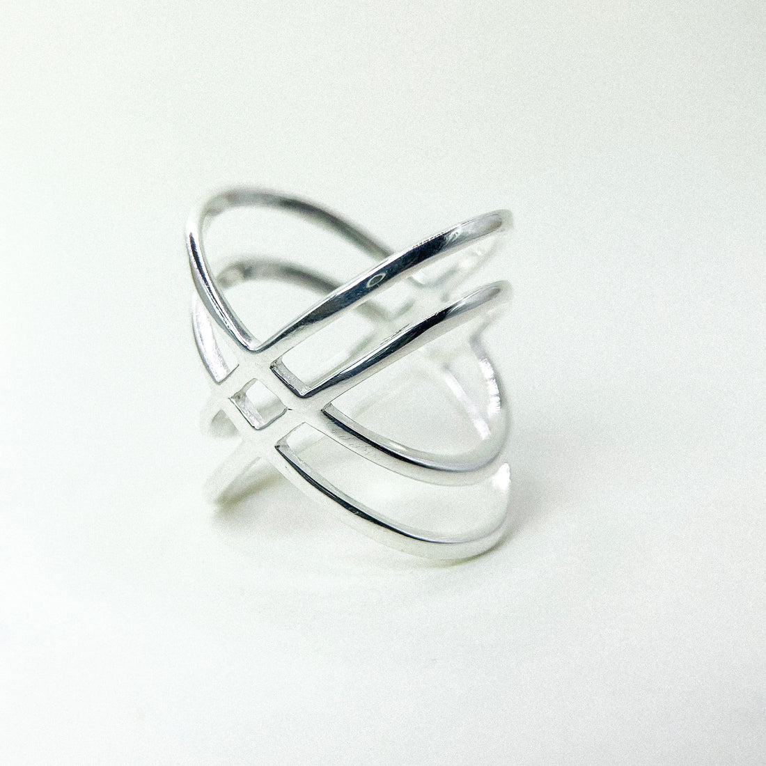 DOUBLE CROSS X SILVER RING