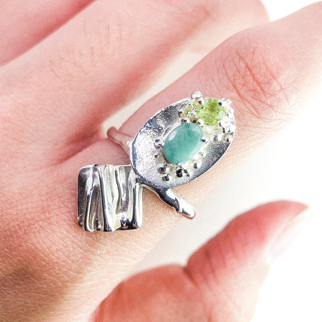 EMERALD AND PERIDOT SILVER RING