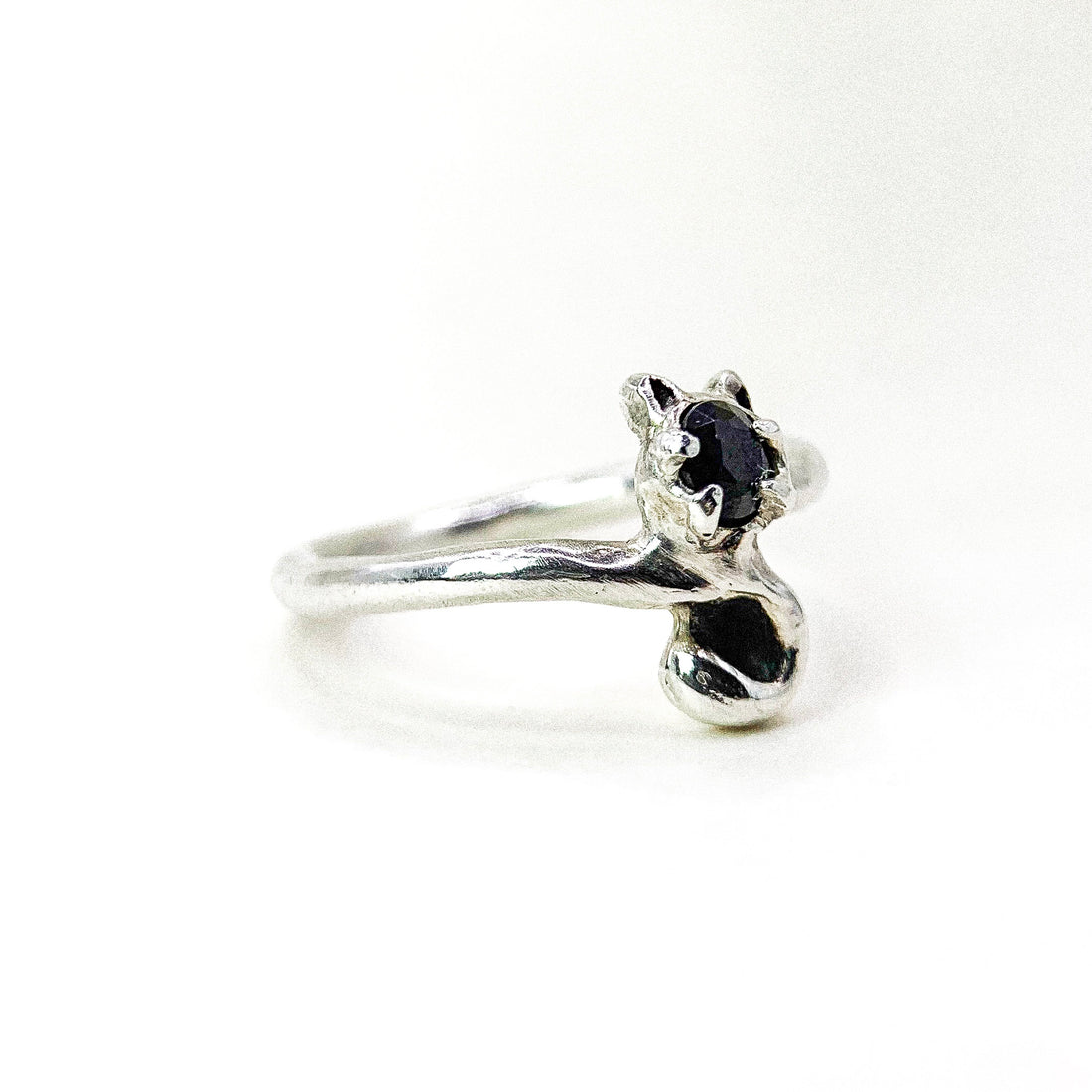 BLACK CAT SILVER RING