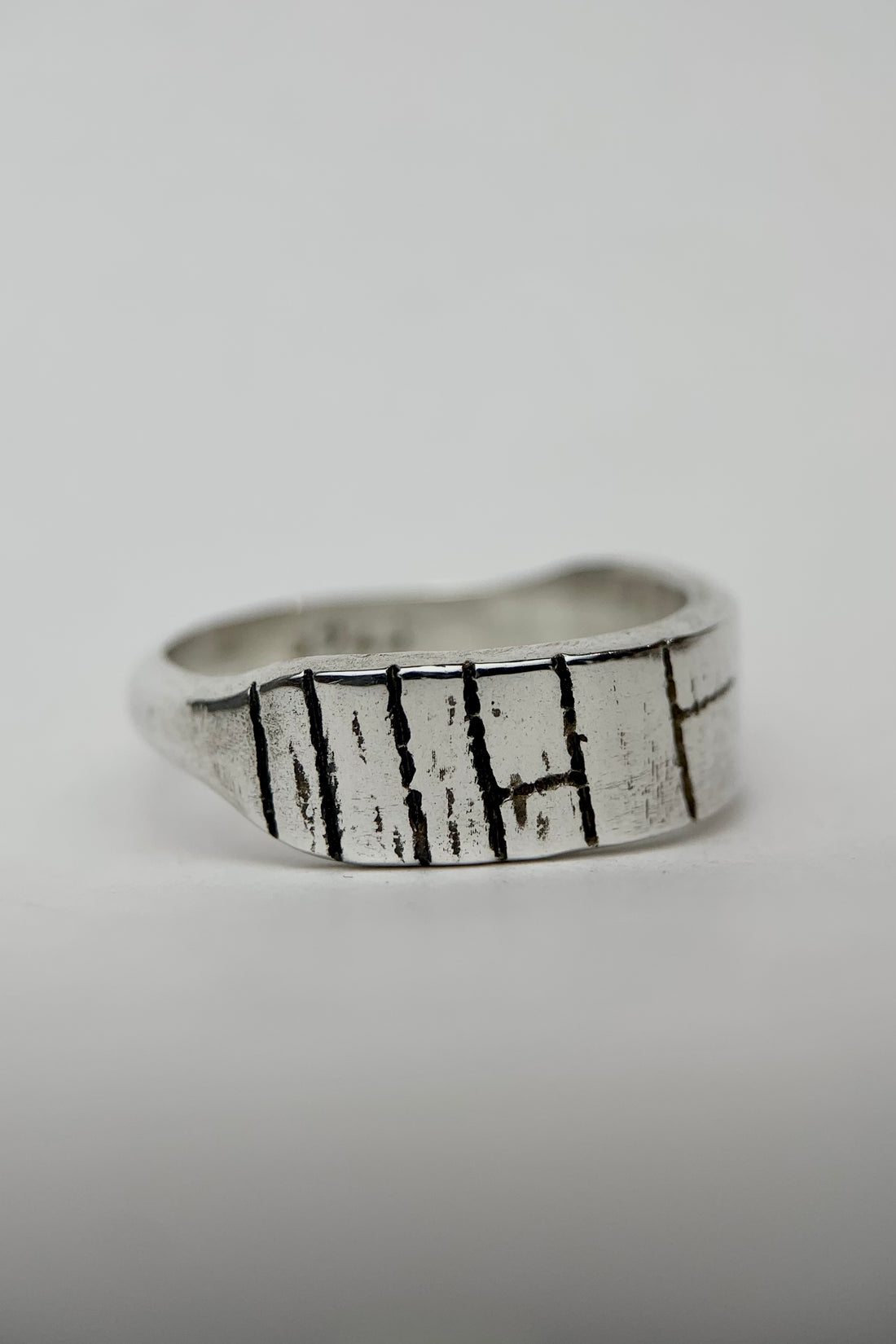 SILVER BRICK TRACE BAND RING
